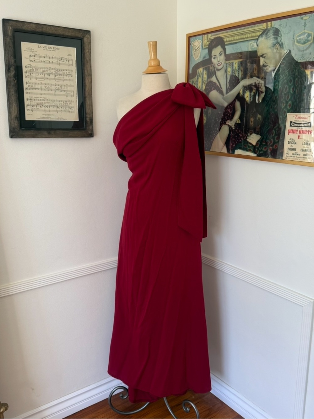 One-Shoulder Red Bow Evening Dress